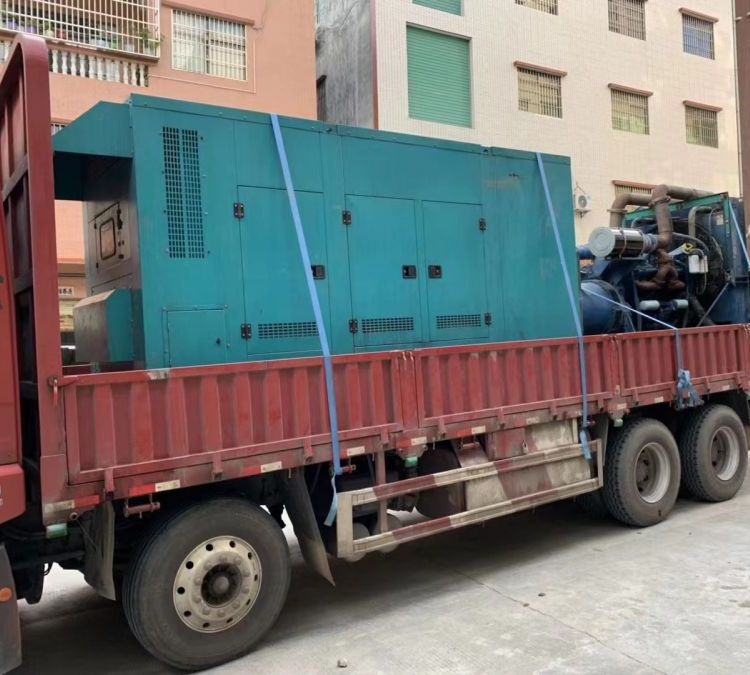 清城如何在不同负载率下确保 400KW 柴油发电机组的正常运行？